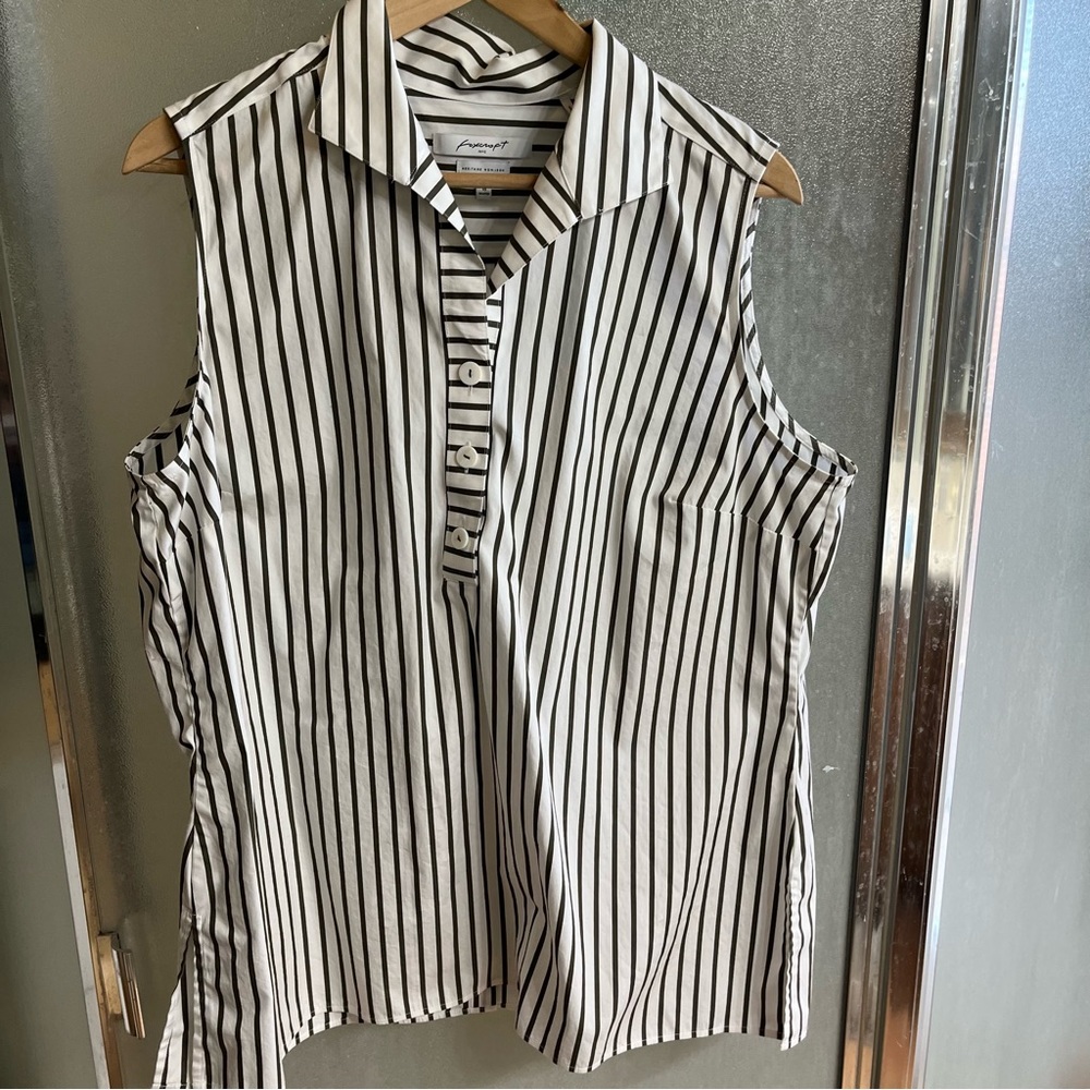 Foxcroft sleeveless no iron tunic, popover white/olive stripe size 18w 1x